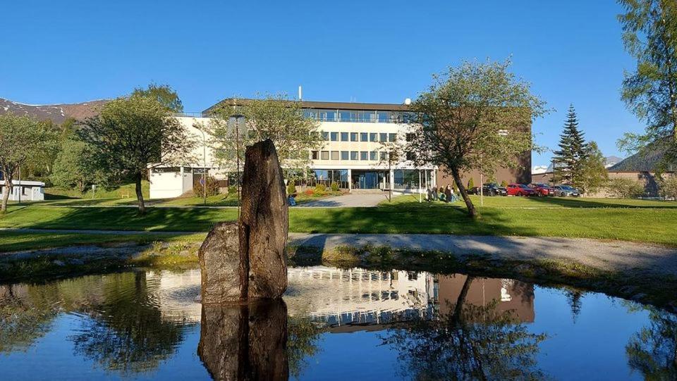 Havila Hotel Ivar Aasen Orsta Zewnętrze zdjęcie